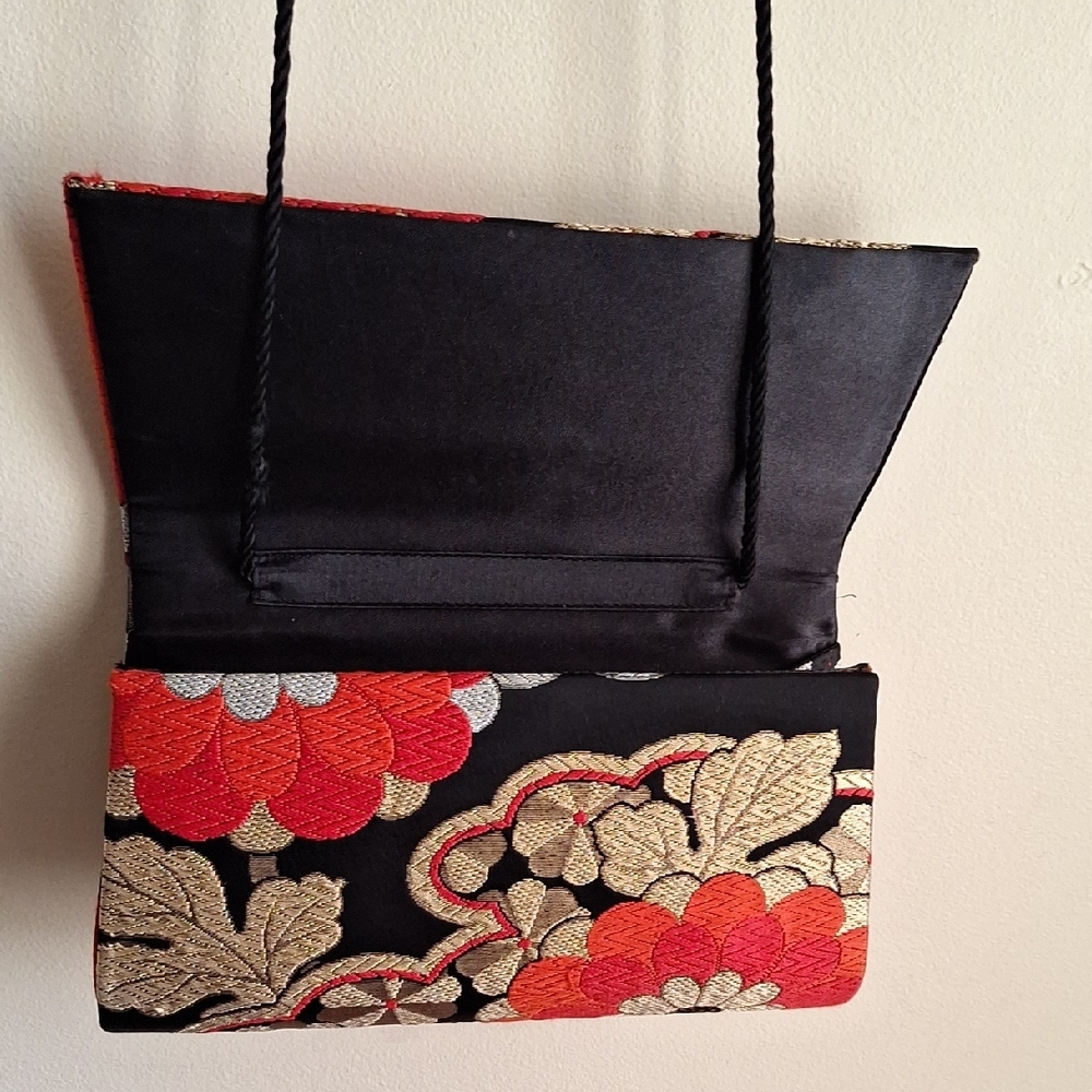Vintage Primitive Floral Clutch - Black and Red